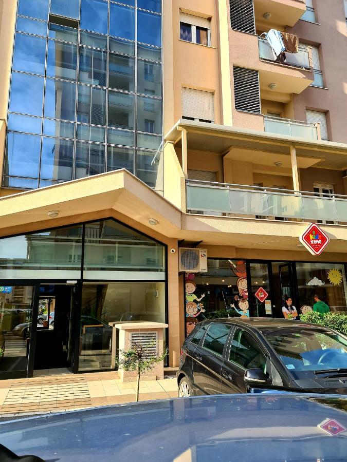 Apartman Bogdan 2 Apartment Podgorica Luaran gambar